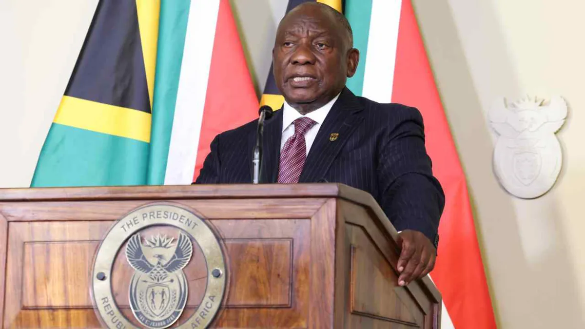 Presidente de Sudáfrica defiende la democracia del país tras acusaciones de Trump