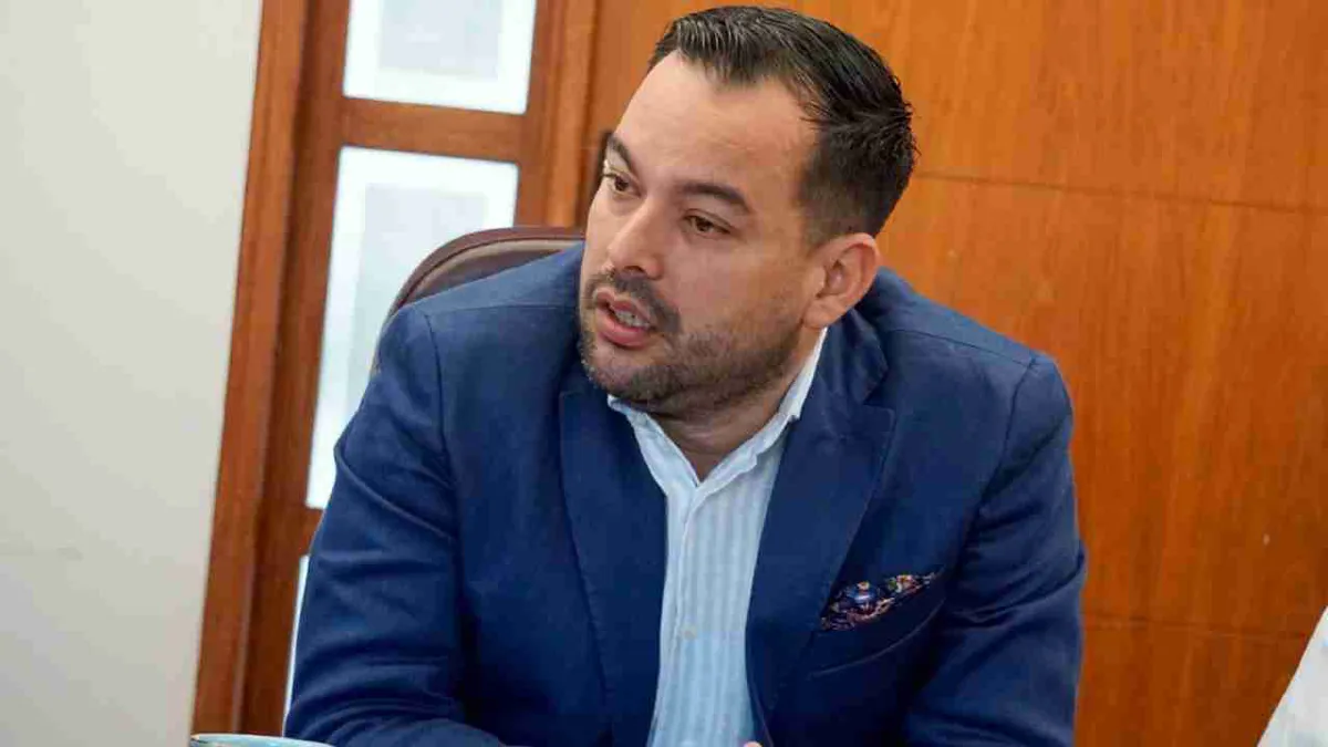 Ministro de Minas tacha de “agresión económica” arancel del 30 % impuesto por Ecuador