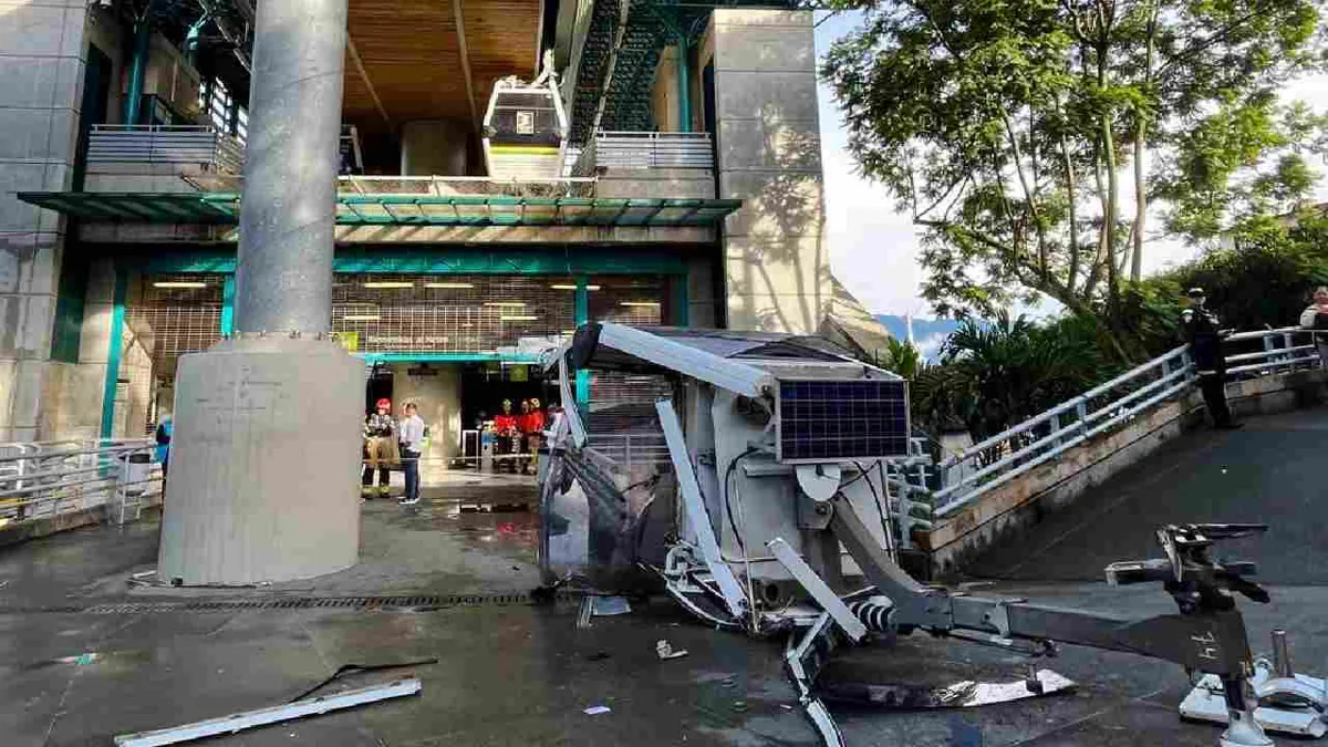 Un muerto y varios heridos por caída de una cabina del Metrocable en Medellín