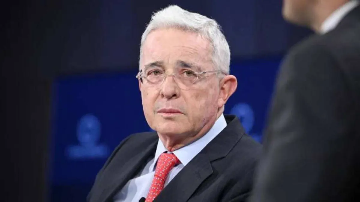 Renuncia fiscal del caso contra Uribe por presunta manipulación de testigos