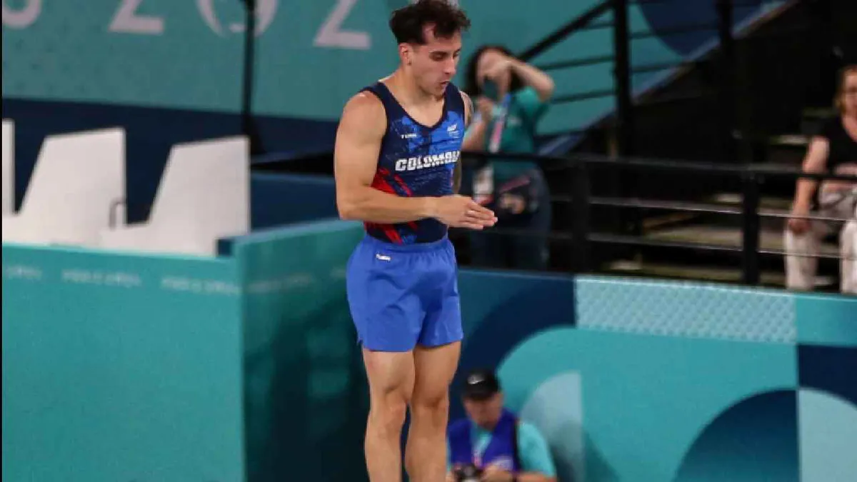 Ángel Hernández logra diploma Olímpico en gimnasia de trampolín
