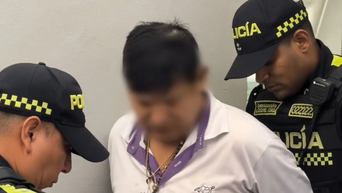 Pasajeros disruptivos: trabajadores aéreos exigen al Congreso aprobar ley tras incidente en vuelo Avianca Bogotá-Madrid