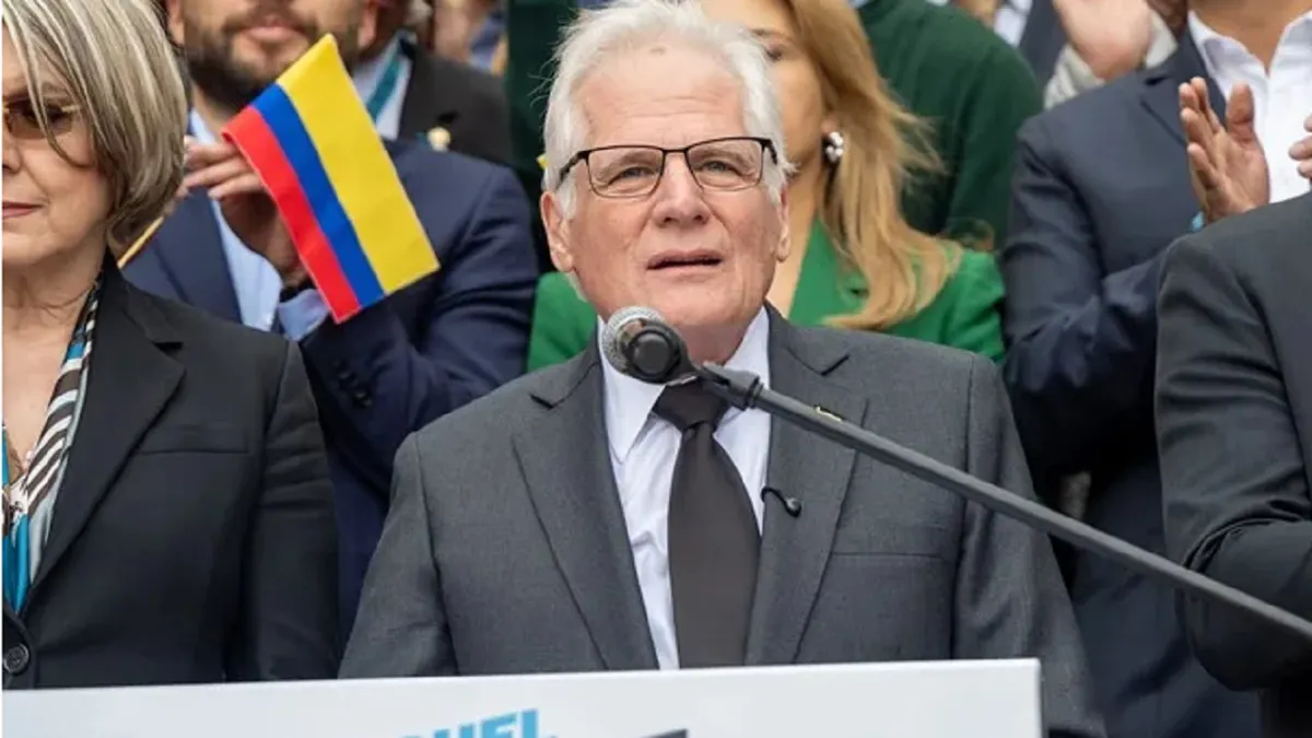 Padre de Miguel Uribe pide a Trump que no imponga aranceles a Colombia