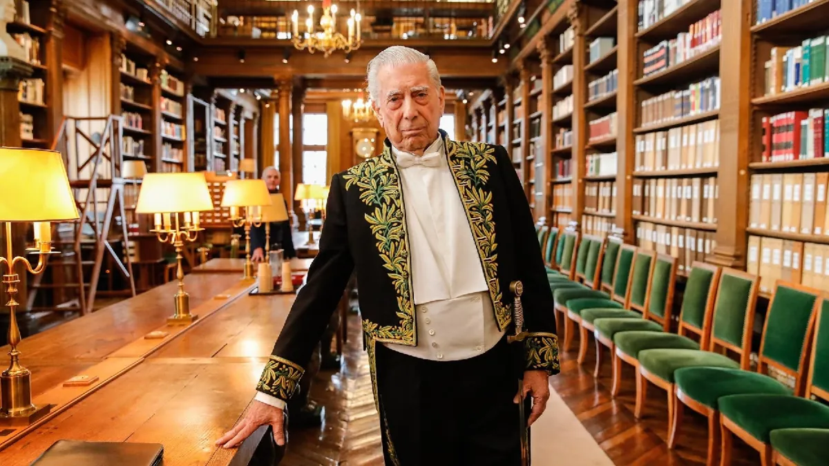 Del comunismo al neoliberalismo, la pasión política que cruzó la vida de Vargas Llosa