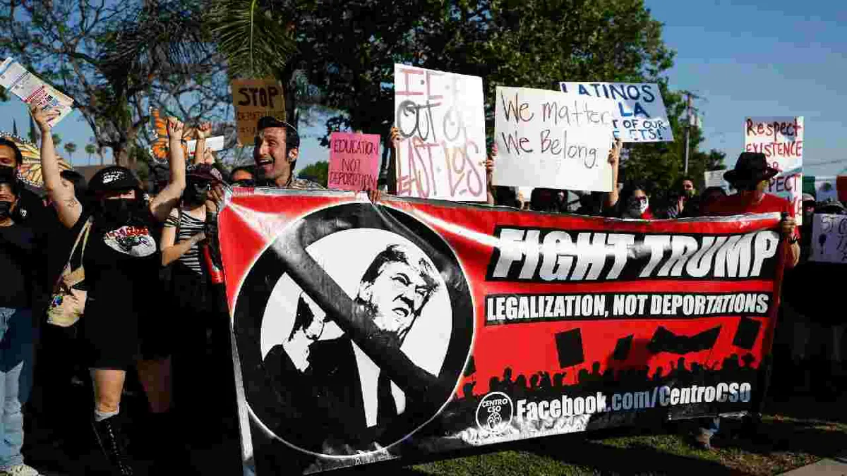 Alrededor de 400 arrestos durante masivas protestas en Los Ángeles