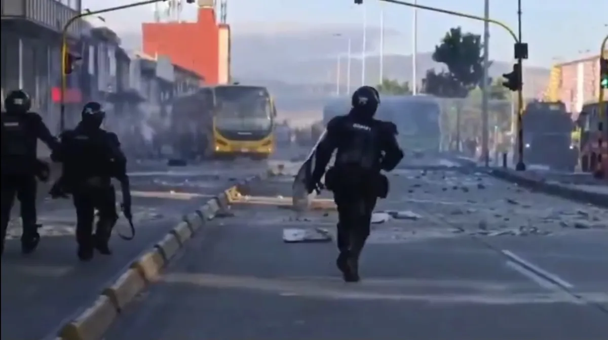 Protesta de indígenas causa problemas en la movilidad en el centro de Bogotá