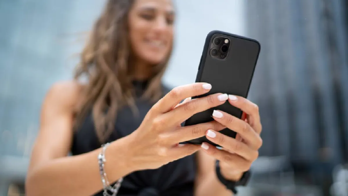 Apple lanza versión beta con funciones de IA para iPhone