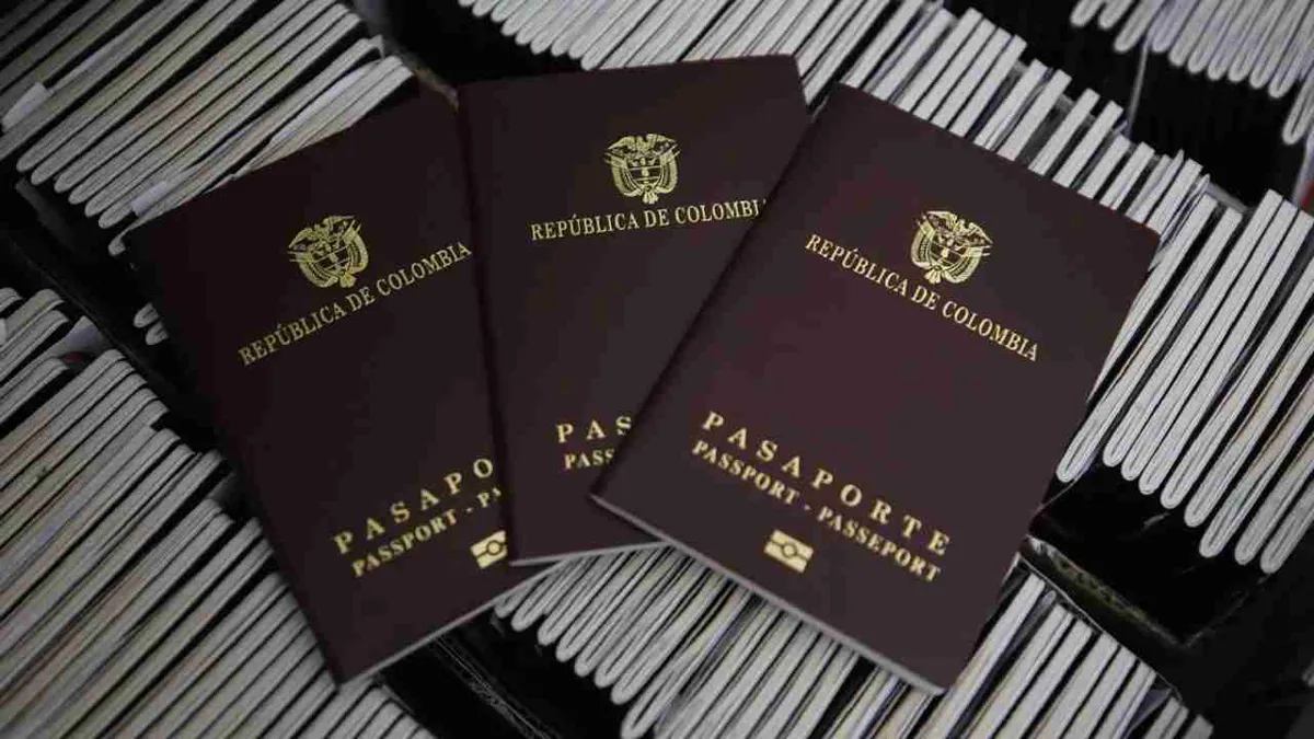 Gobierno prorroga por ocho meses contrato de pasaportes con Thomas Greg & Sons