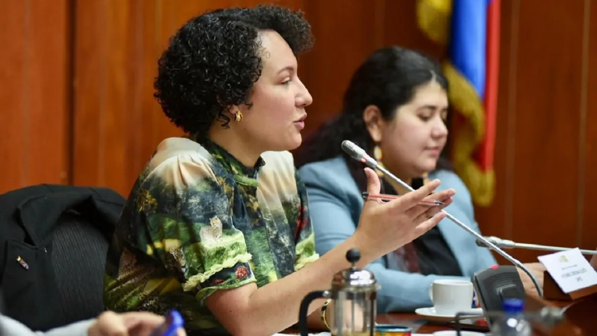 “Nosotros sí estamos promoviendo la reelección de Gustavo Petro”: senadora Isabel Zuleta