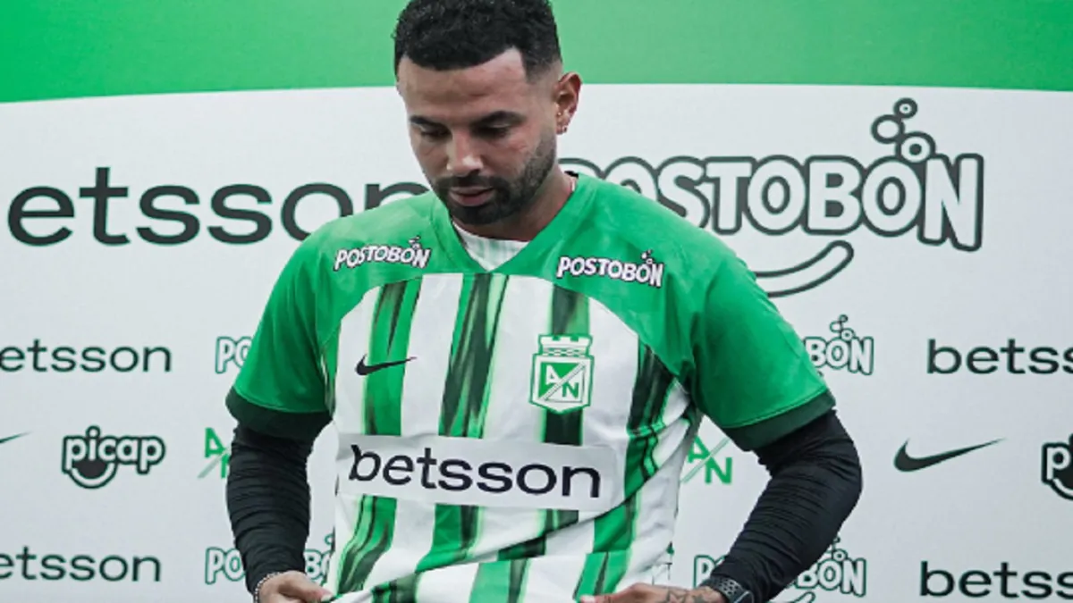 Disparan al vehículo de Edwin Cardona en un intento de robo