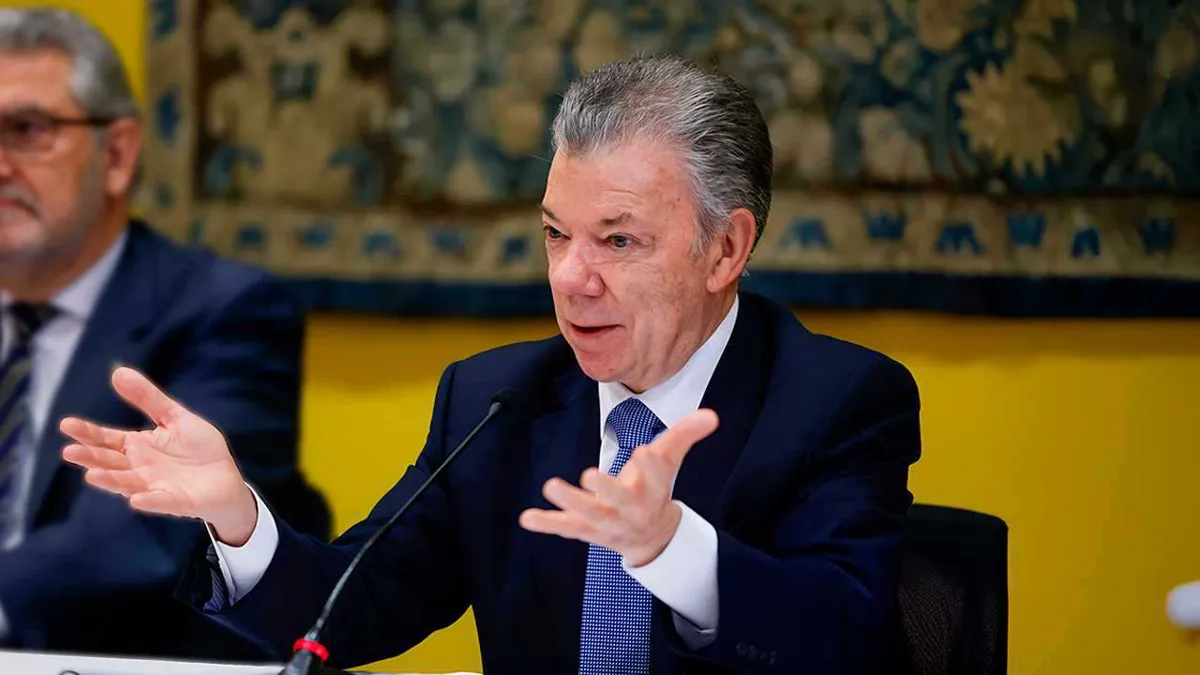 Santos dice que entiende la frustración del país por las “débiles” penas a las Farc