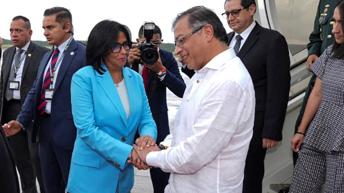 Petro se reunió con Delcy Rodríguez en Caracas: seguridad fronteriza y energía, los ejes del encuentro