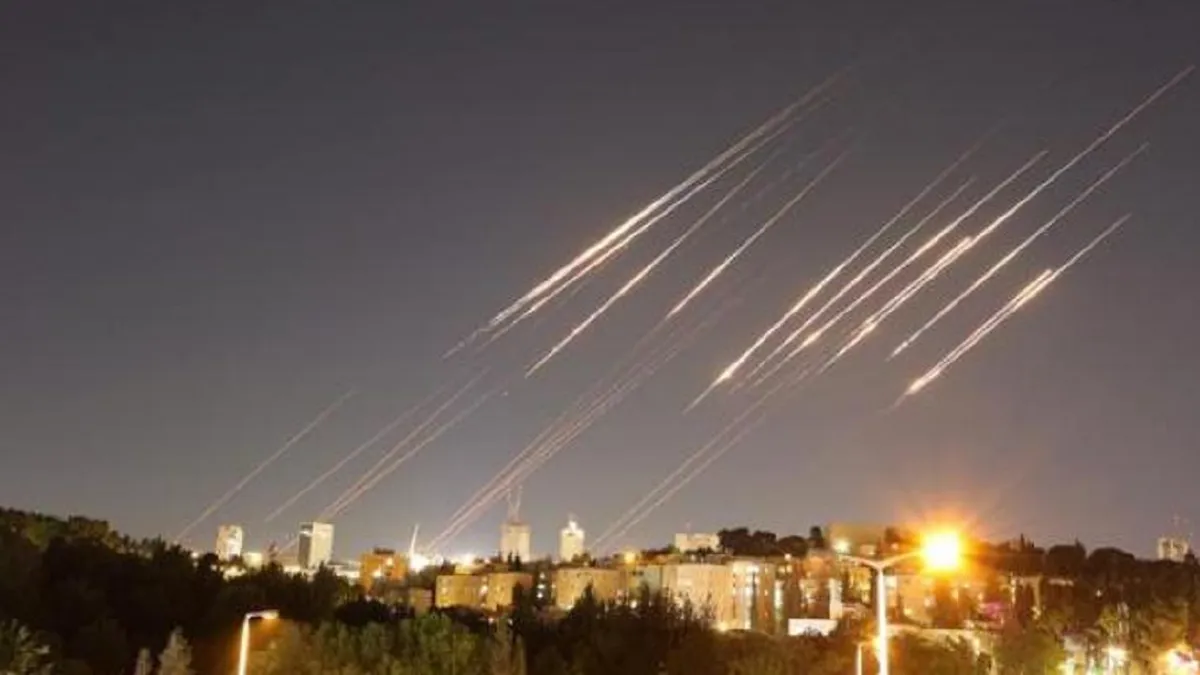 Israel intensifica bombardeos de instalaciones clave en Teherán y otras regiones iraníes