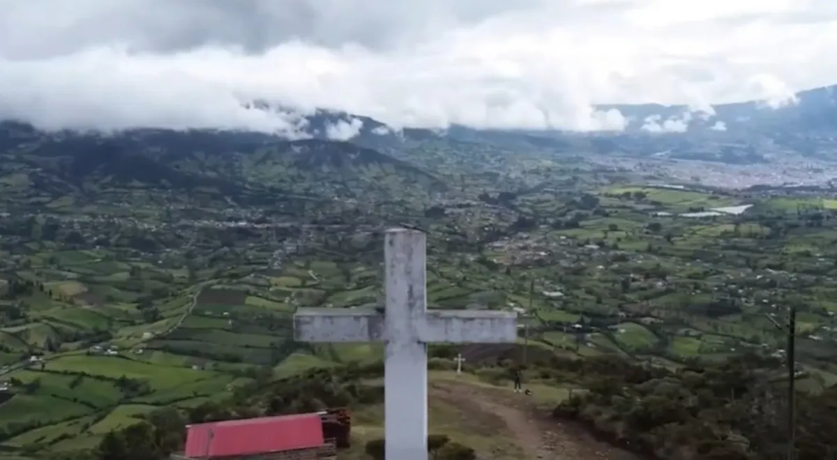 Recorrido por las cruces de Morasurco, San Fernando y Cabrera en Pasto durante Semana Santa