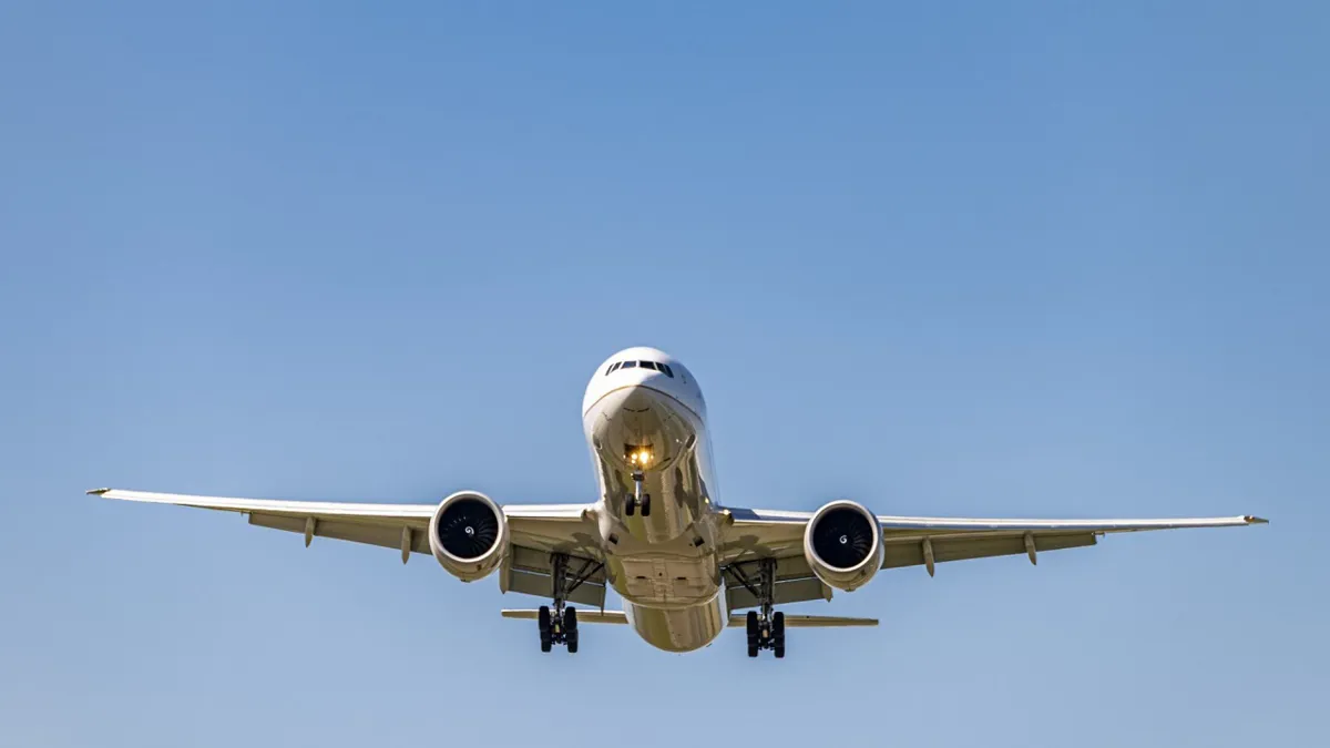Controladores aéreos alertan sobre fallas que afectarían seguridad operacional en el país